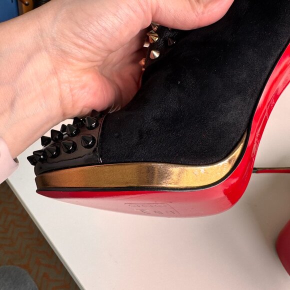 Christian Louboutin Spiked Ankle Boots Black/Gold Size 6.5 Red Sole New w/ Pouch - Picture 6 of 13